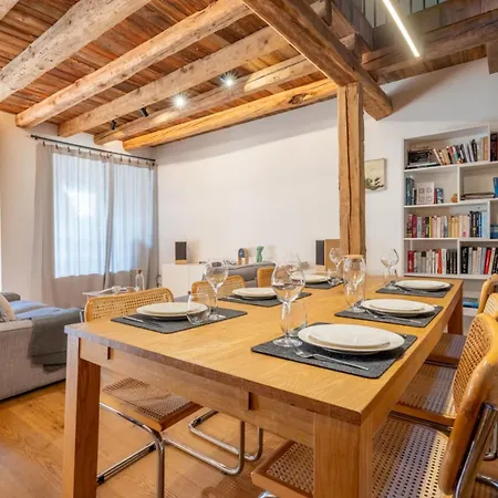 Pretty Loft With View Of Mont Blanc & Glacier Chalet Chamonix